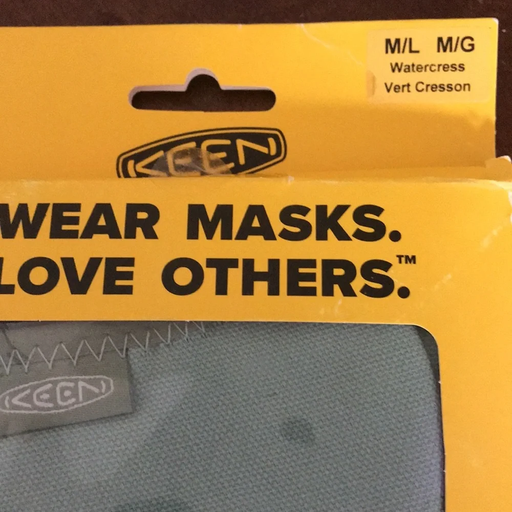 Keen NEW in Package 2 M/L Watercress Green Pair of Washable Reusable Face Masks